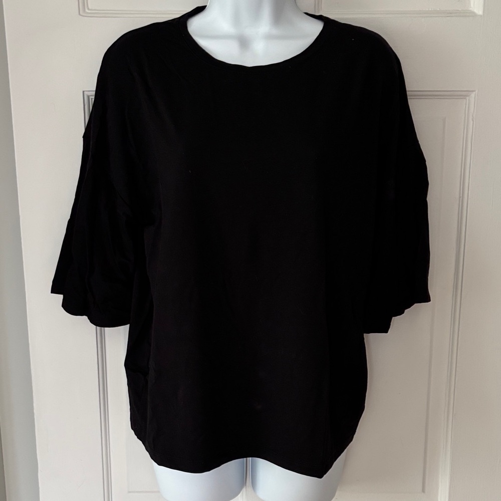 Marimekko Black Short Sleeve Crewneck Top